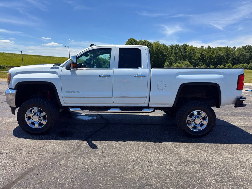 Used 2016 GMC Sierra 2500 SLT w/ Suspension Package, Off-Road AWD/4WD image 18