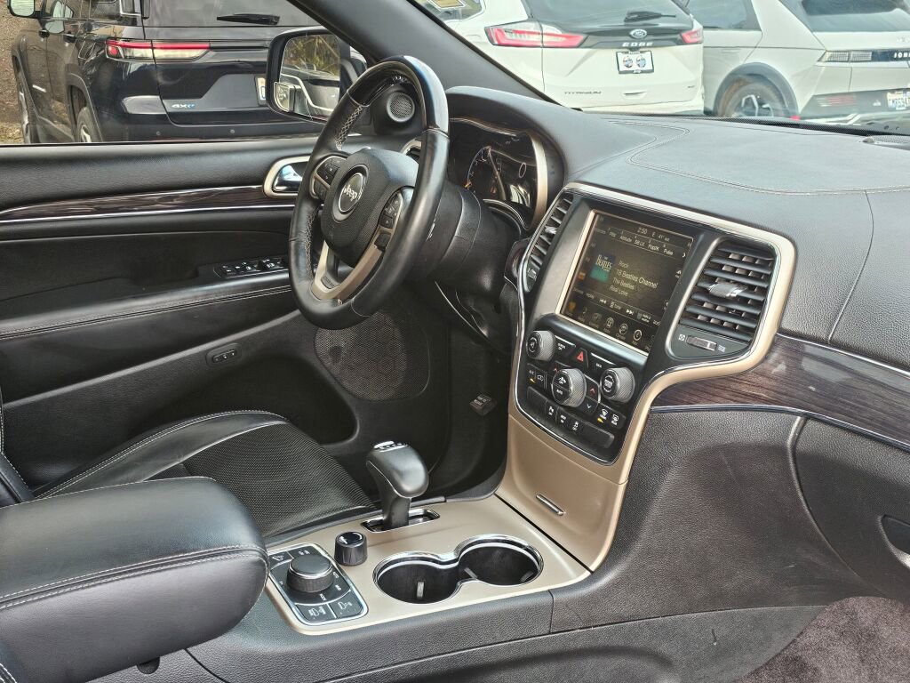 Used 2015 Jeep Grand Cherokee Overland image 11