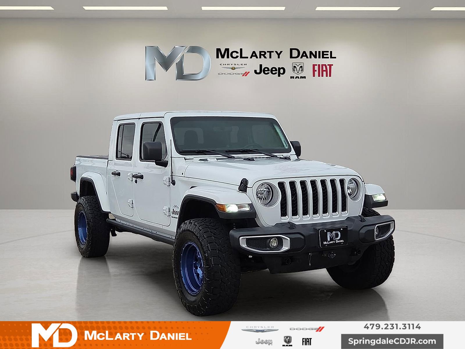 Used 2022 Jeep Gladiator Overland w/ Popular Equipment Package AWD/4WD image 1