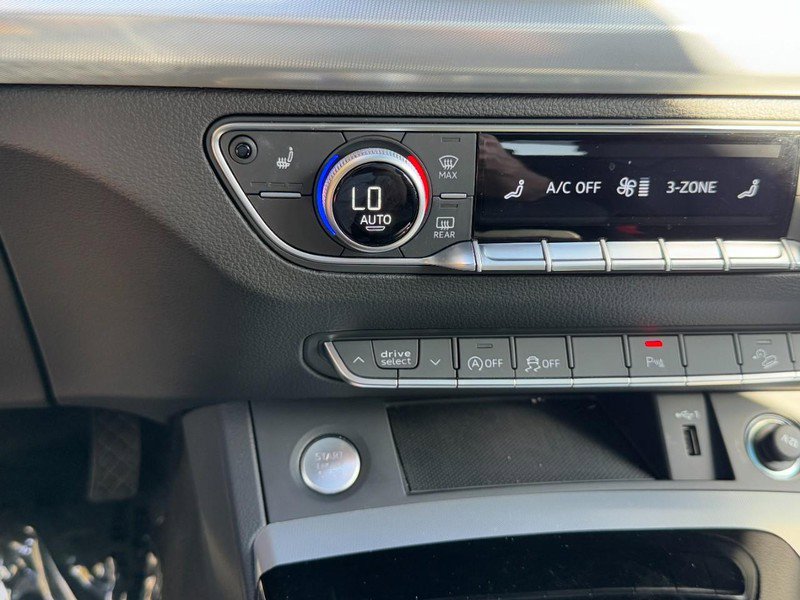 Used 2025 Audi Q5 2.0T Premium image 22