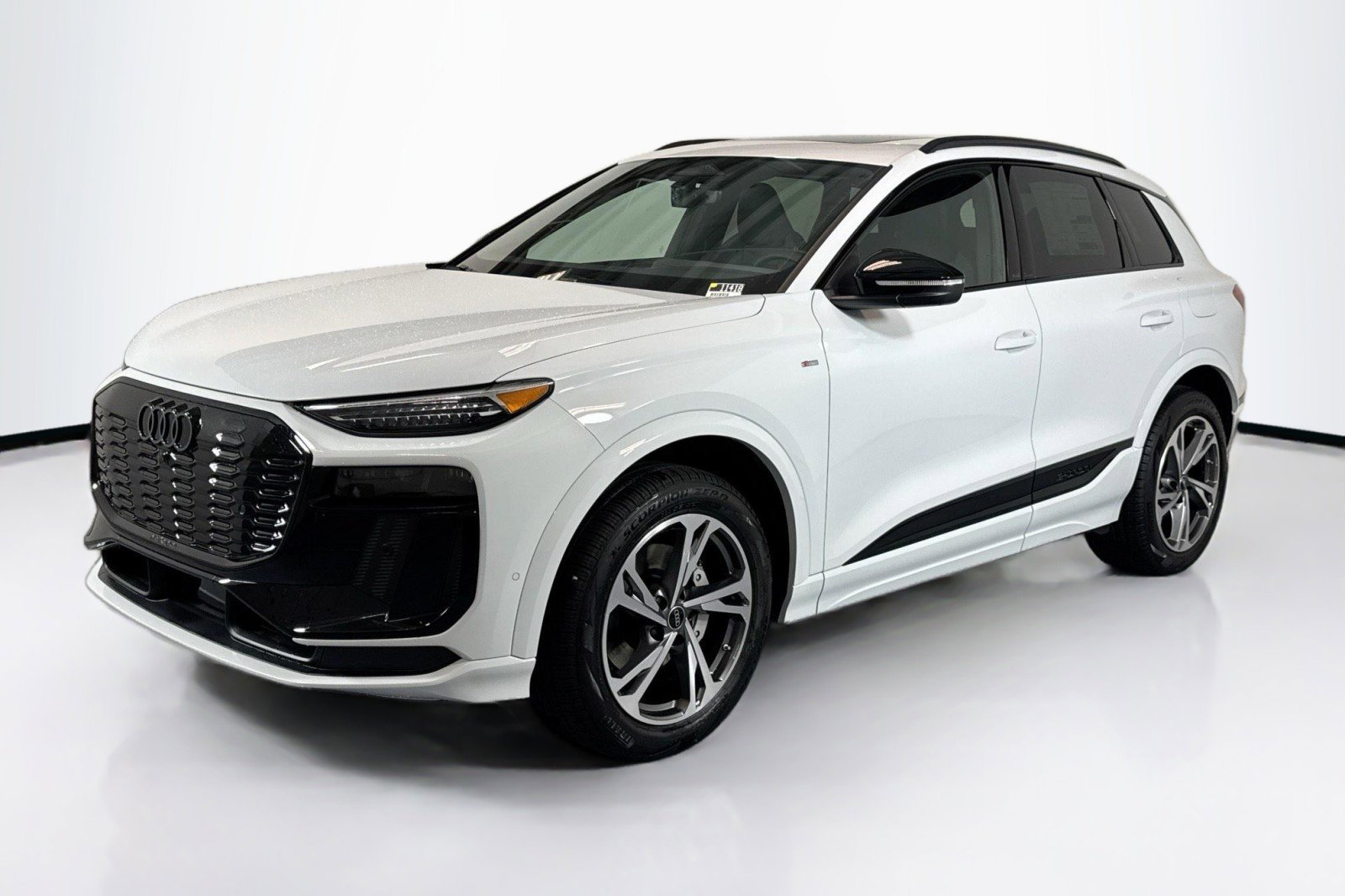 New 2027 Audi Q6 e-tron Premium Plus image 1