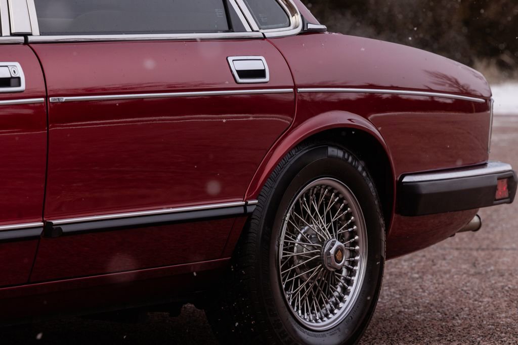 Used 1992 Jaguar XJ Vanden Plas image 49
