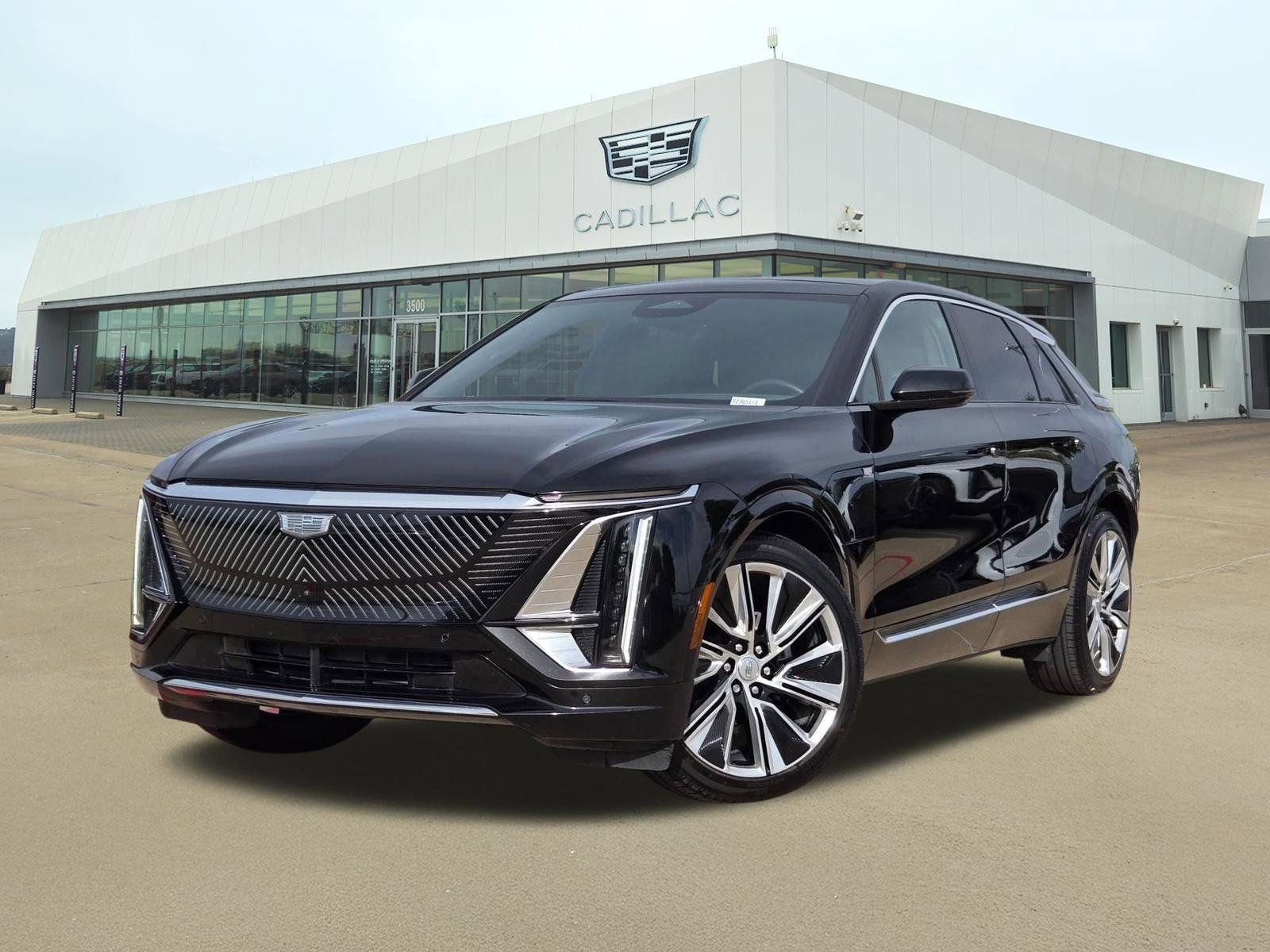 Certified 2025 Cadillac Lyriq Luxury w/ LPO, Floor Liner Package AWD/4WD image 1