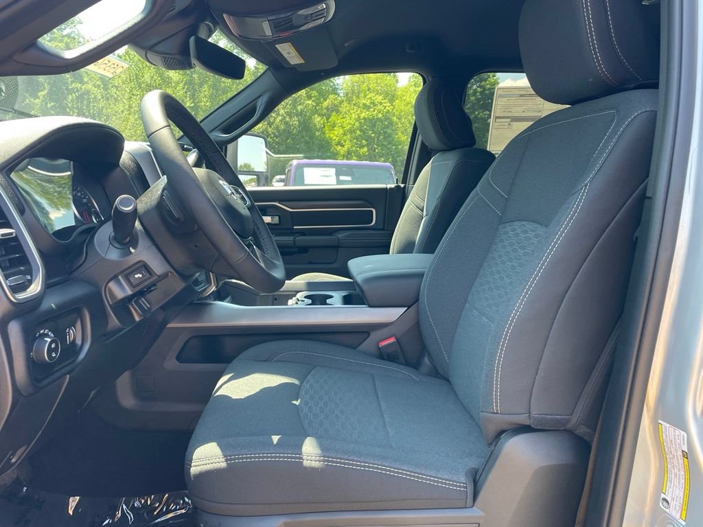 New 2026 RAM 2500 Big Horn AWD/4WD image 2