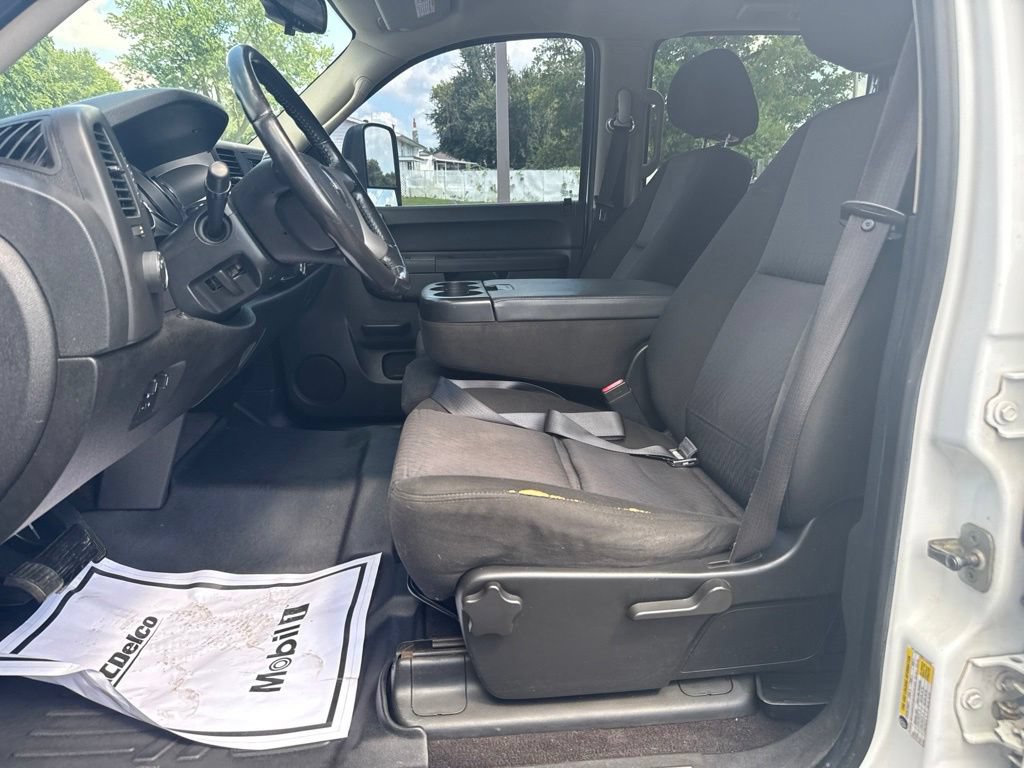 Used 2011 GMC Sierra 2500 SLE AWD/4WD image 13