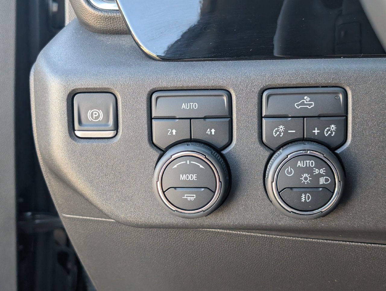 Used 2024 Chevrolet Silverado 1500 RST AWD/4WD image 23