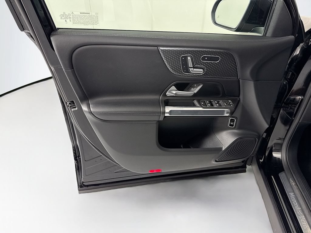 Certified 2025 Mercedes-Benz GLB 250 image 24