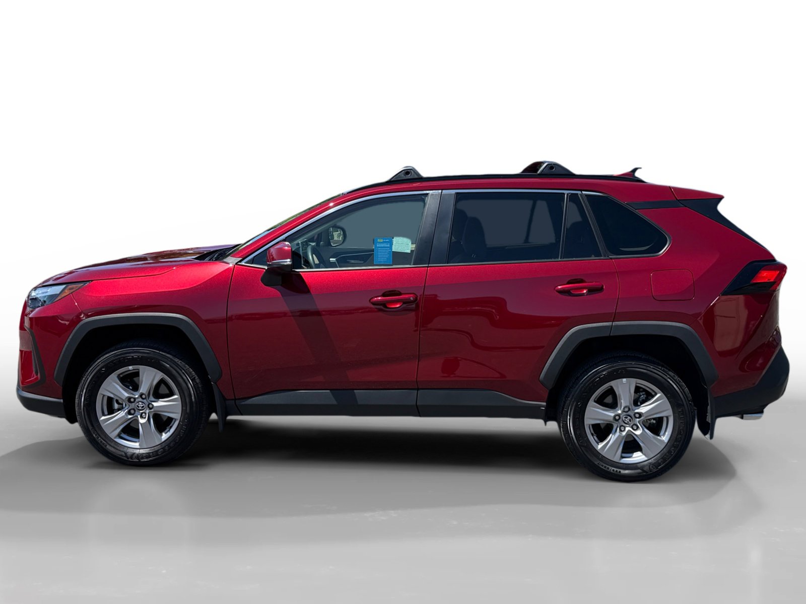 Used 2025 Toyota RAV4 XLE w/ Convenience Package FWD image 2
