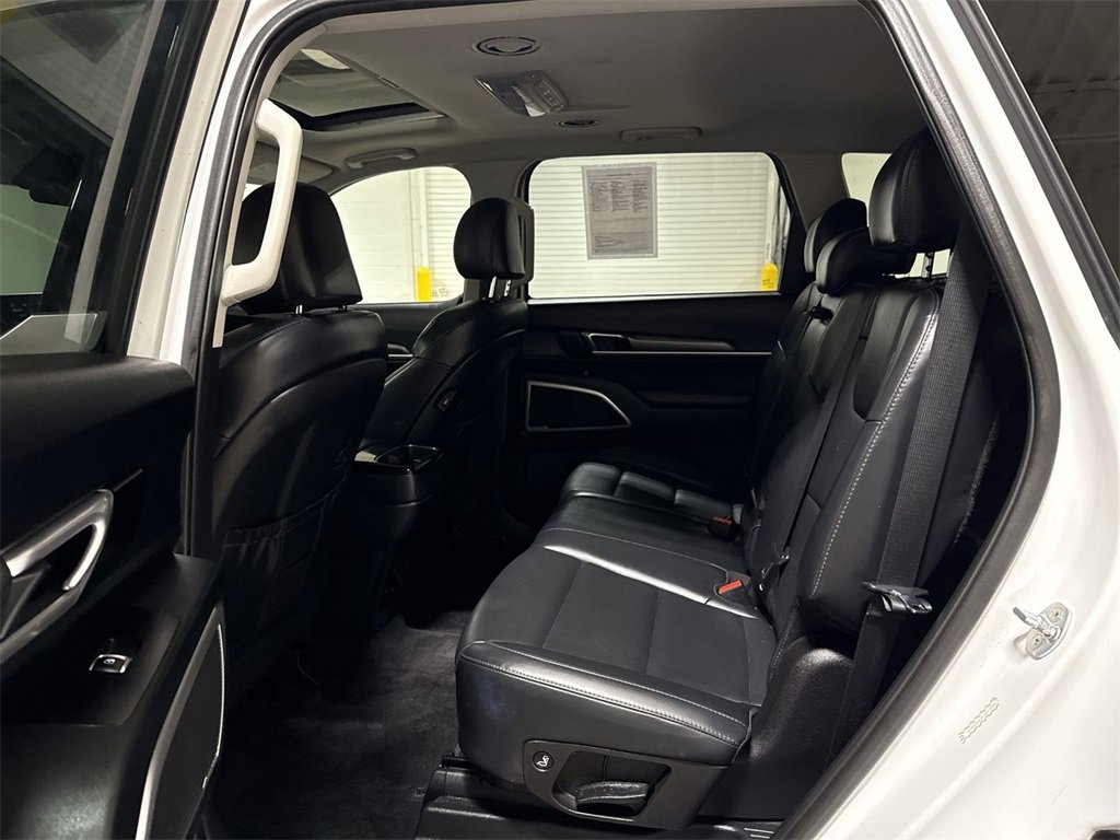 Used 2020 Kia Telluride S w/ S 8 Passenger Seating Package image 23