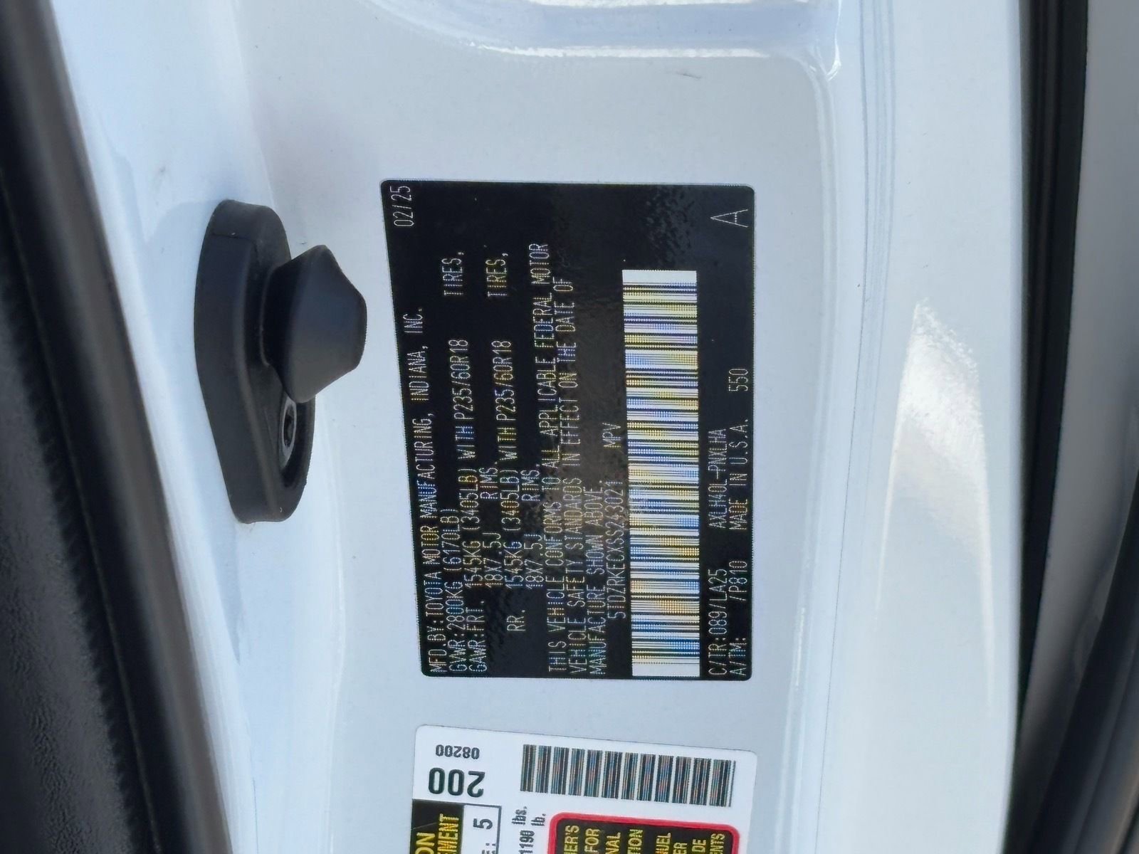 Used 2025 Toyota Sienna Limited image 31