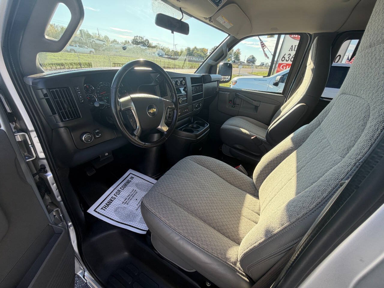 Used 2019 Chevrolet Express 3500 LS RWD image 9