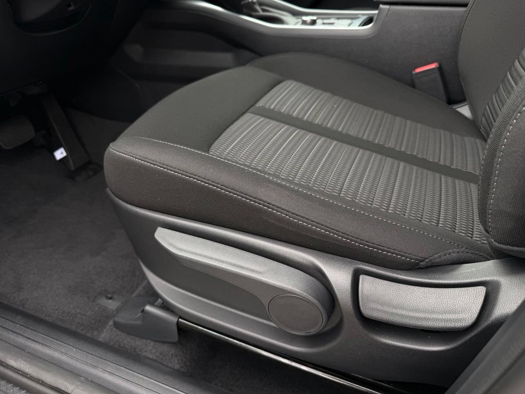New 2026 Kia Sorento LX FWD image 13