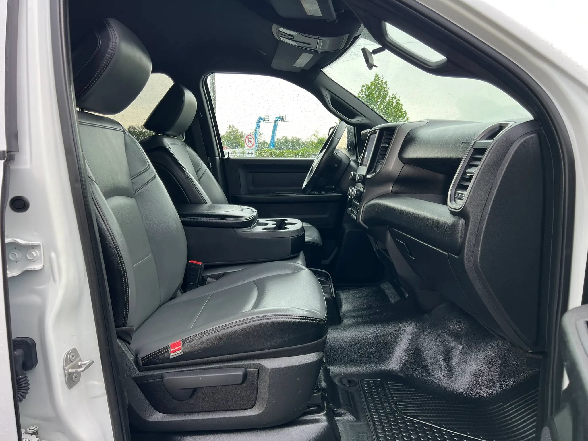 Used 2022 RAM 2500 Tradesman AWD/4WD image 18
