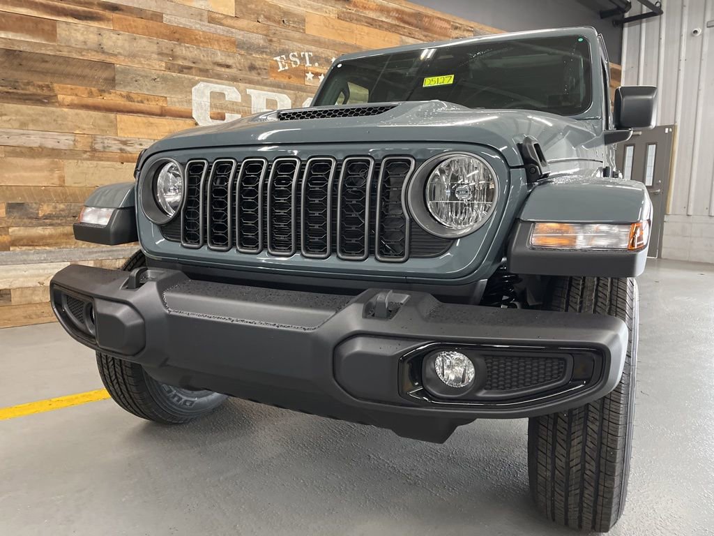 New 2026 Jeep Gladiator Sport AWD/4WD image 11