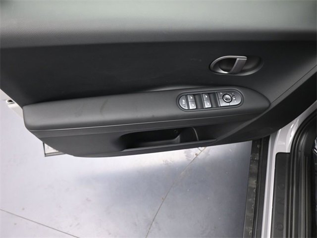 New 2025 Hyundai Ioniq 5 SE image 10