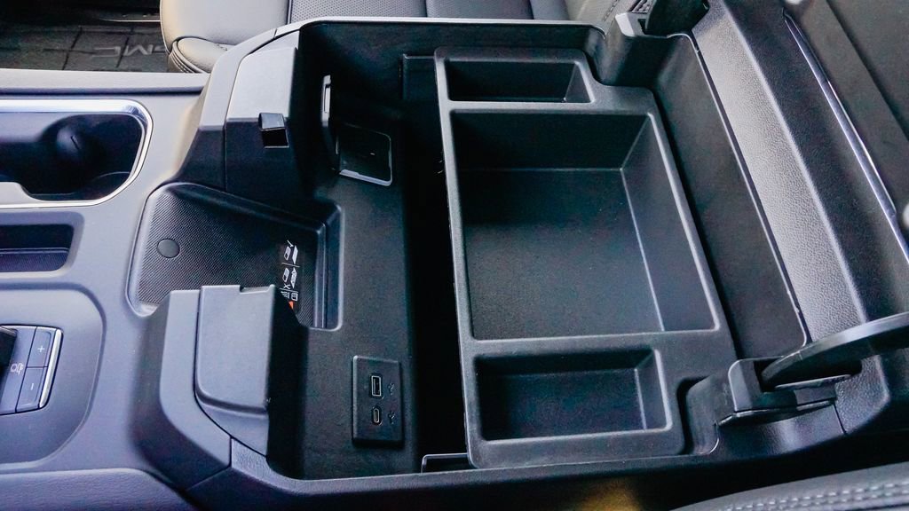 New 2026 GMC Sierra 3500 Denali w/ Denali Reserve Package image 17