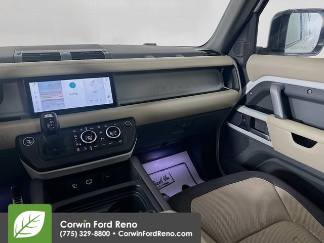 Used 2021 Land Rover Defender 110 X-Dynamic HSE AWD/4WD image 23