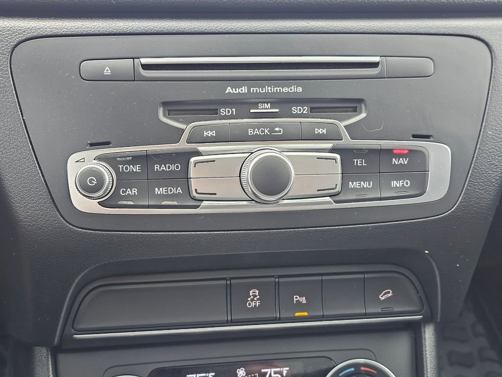 Used 2018 Audi Q3 2.0T Premium AWD/4WD image 18