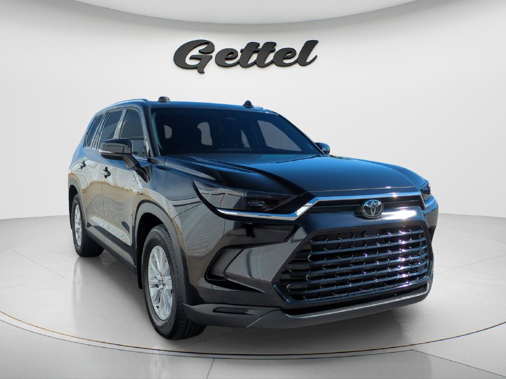 Used 2024 Toyota Grand Highlander FWD image 3
