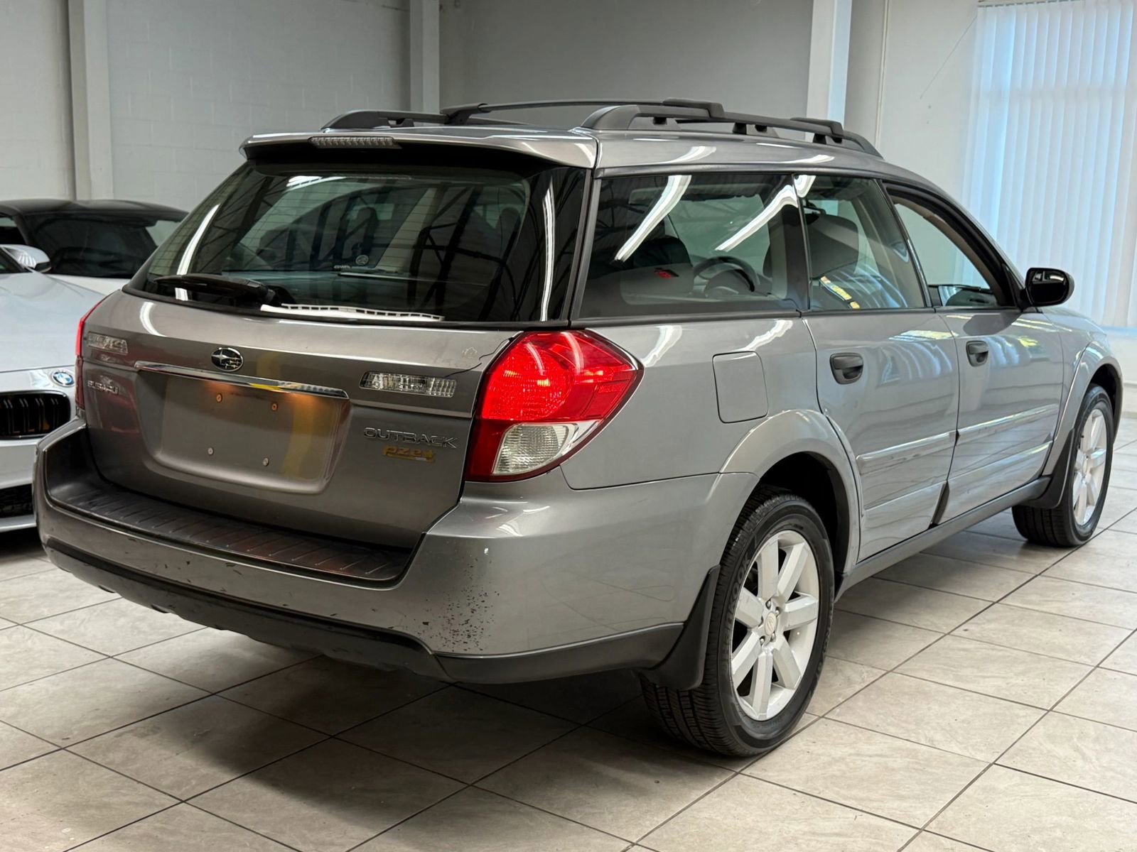 Used 2009 Subaru Outback 2.5i Special Edition image 9