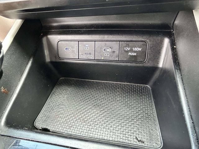 Certified 2025 Hyundai Tucson SE FWD image 19