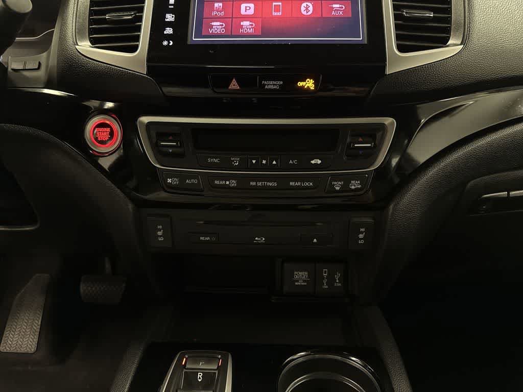 Used 2017 Honda Pilot Touring image 23