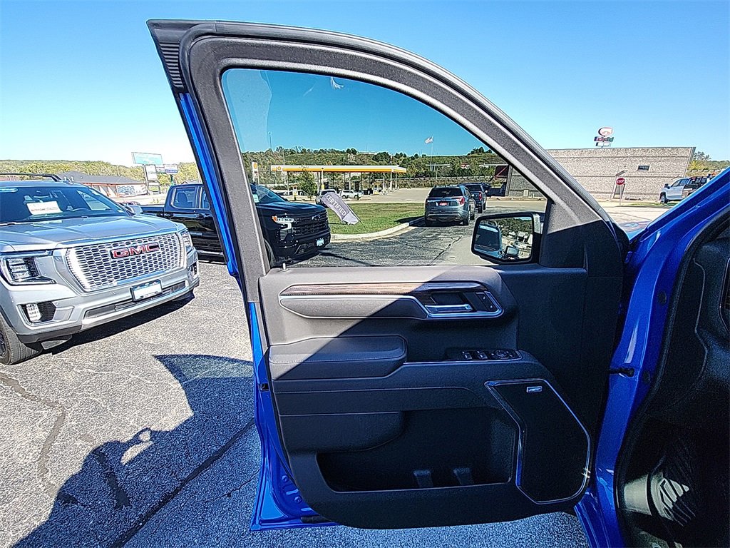 New 2026 Chevrolet Silverado 1500 RST w/ RST All Star Premium Package image 13