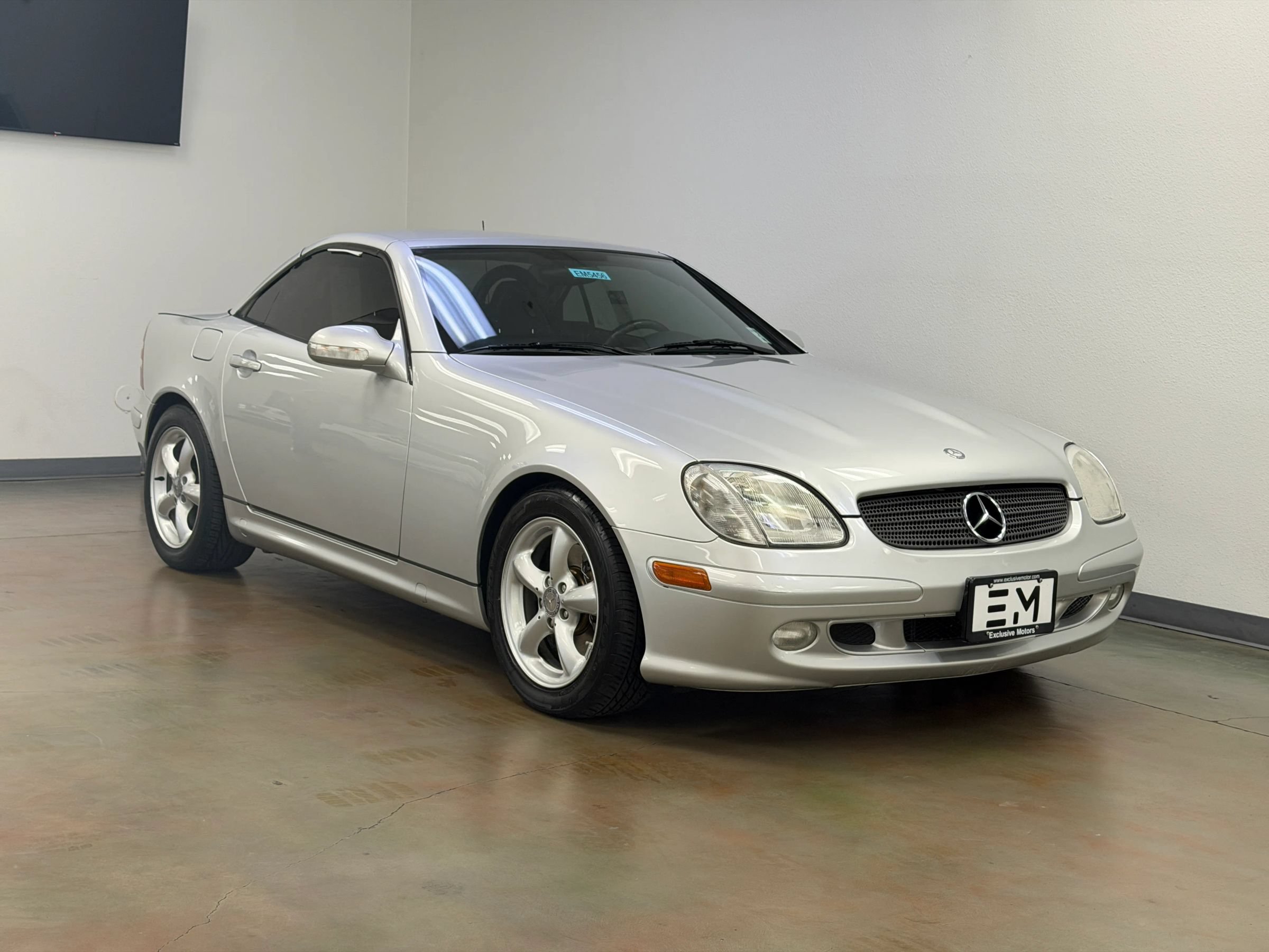 Used 2001 Mercedes-Benz SLK 320 image 2