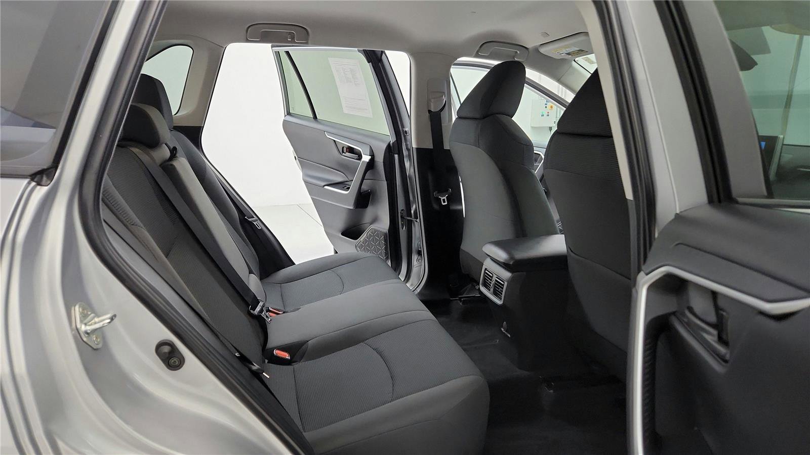 Certified 2023 Toyota RAV4 LE image 30