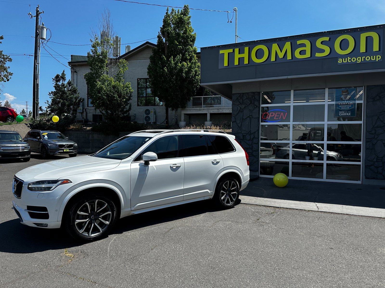 Used 2018 Volvo XC90 T6 Momentum w/ Convenience Package image 1