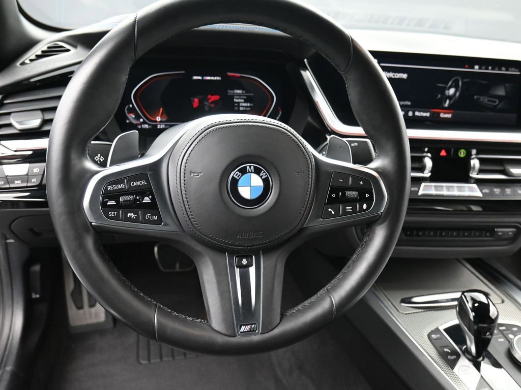 Used 2023 BMW Z4 M40i w/ Premium Package image 12