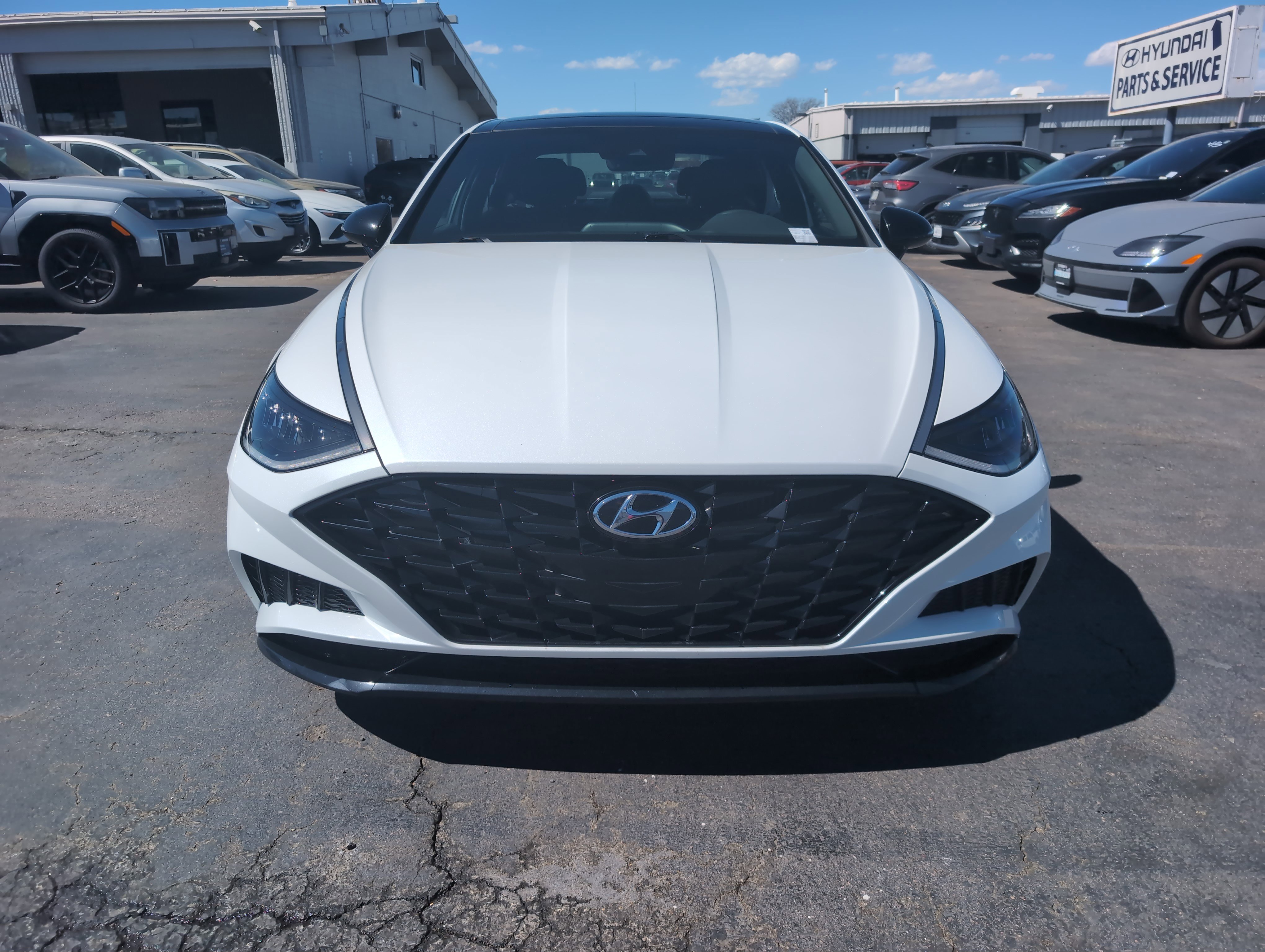 Used 2021 Hyundai Sonata SEL Plus w/ Tech Package image 2