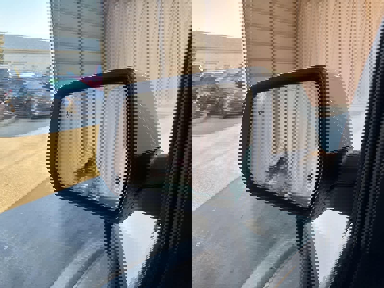 Used 2020 GMC Acadia SLT w/ Premium Package image 21