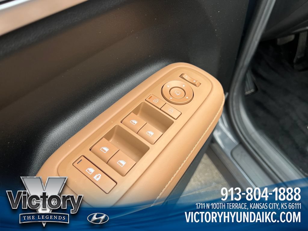 Used 2024 Hyundai Santa Fe Limited AWD/4WD image 11