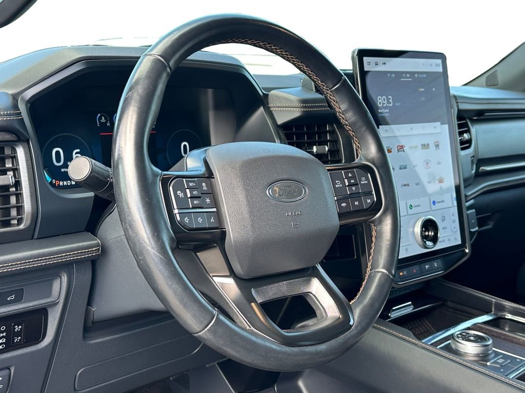 Used 2023 Ford Expedition Max Platinum RWD image 13