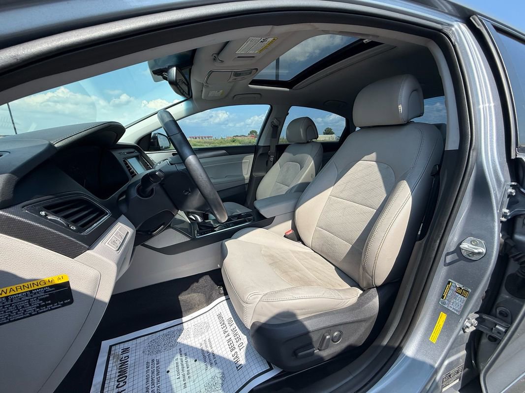 Used 2016 Hyundai Sonata Sport w/ Option Group 03 image 6