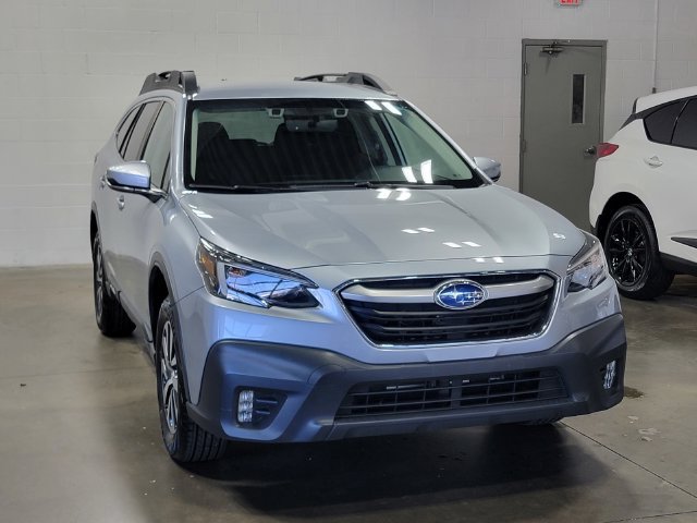 Used 2022 Subaru Outback Premium AWD/4WD image 4