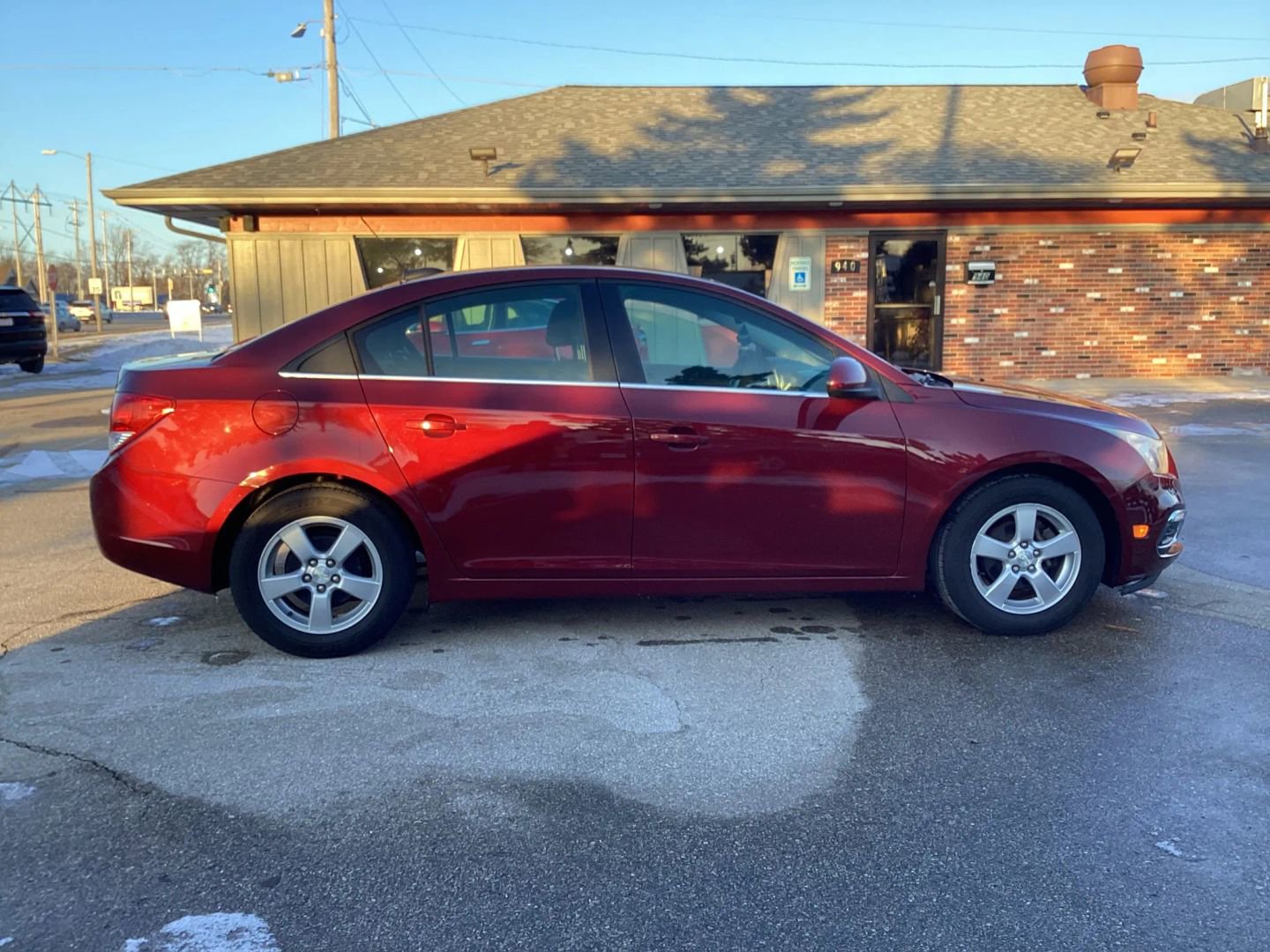 Used 2016 Chevrolet Cruze LT image 12
