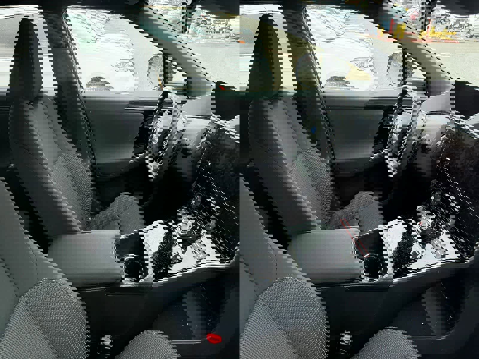 Used 2024 Subaru Solterra Premium image 5