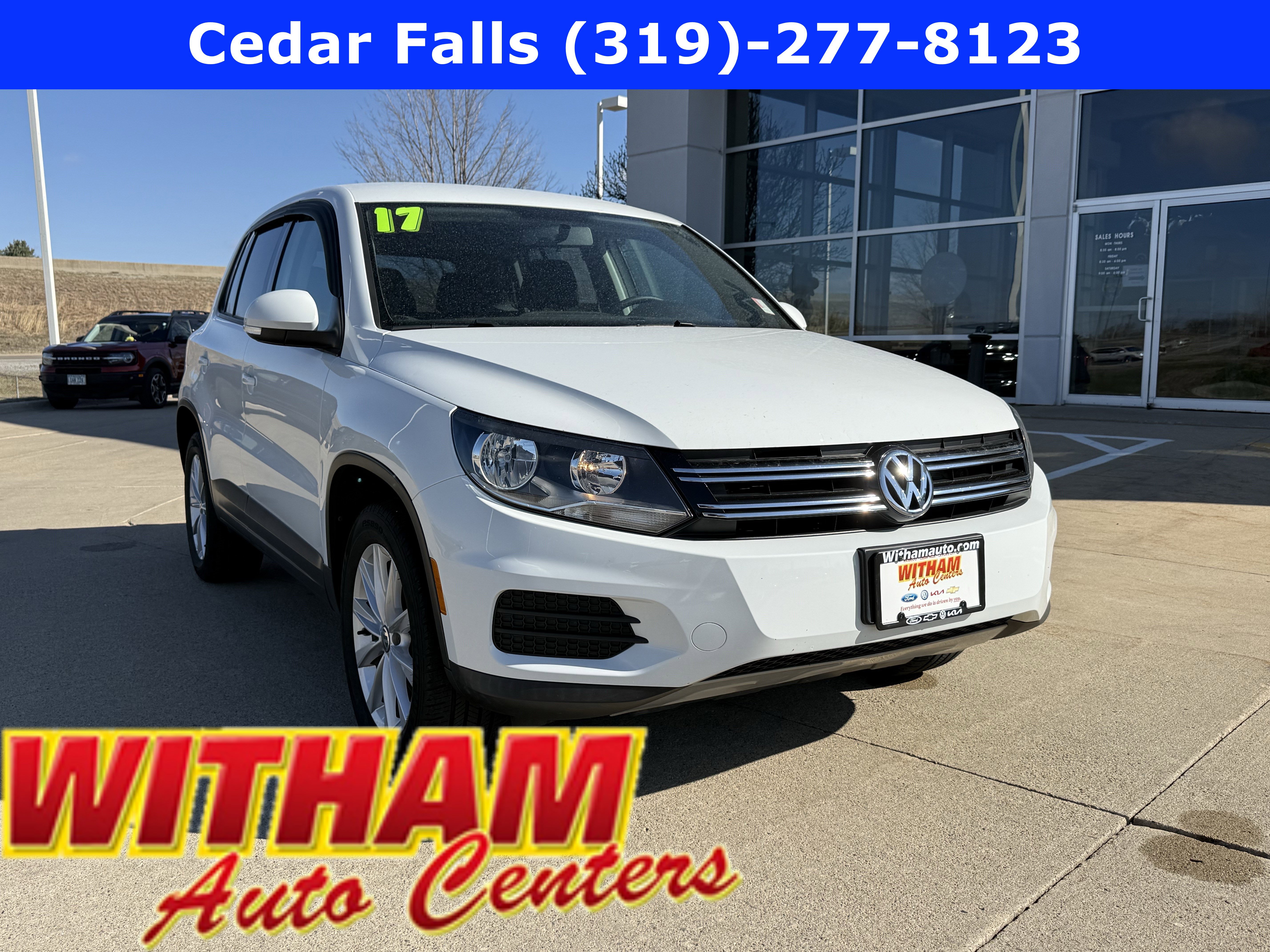 Used 2017 Volkswagen Tiguan Limited w/ Alloy Wheels Package