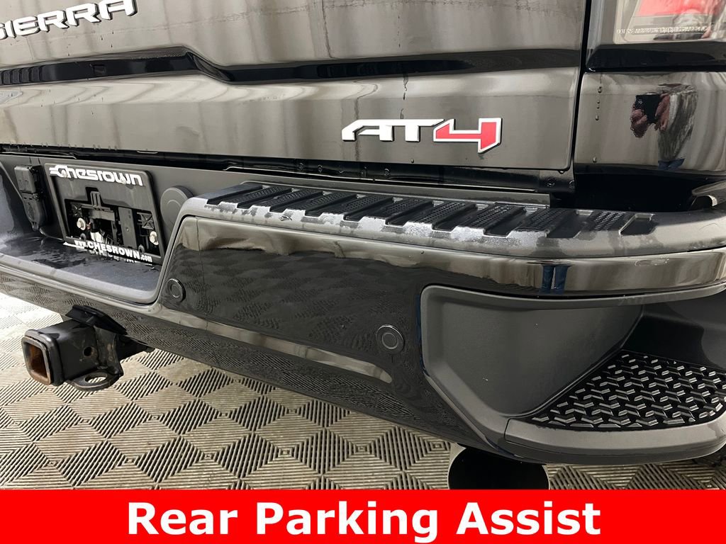 Used 2025 GMC Sierra 2500 AT4 image 17