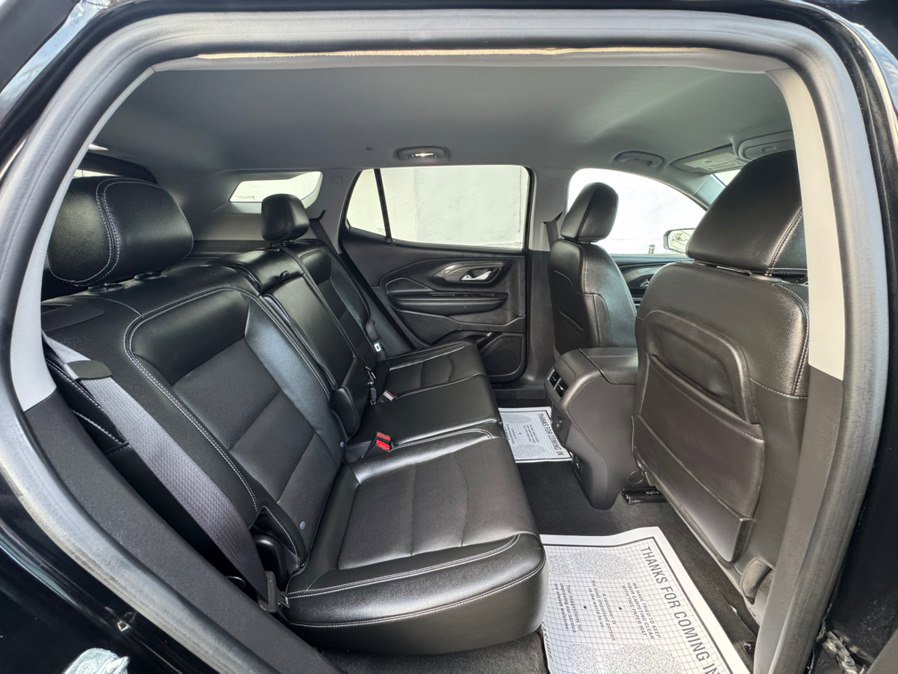 Used 2023 GMC Terrain SLT image 12