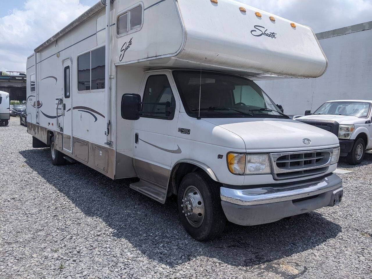 Used 2002 Ford E-450 and Econoline 450 RWD image 32