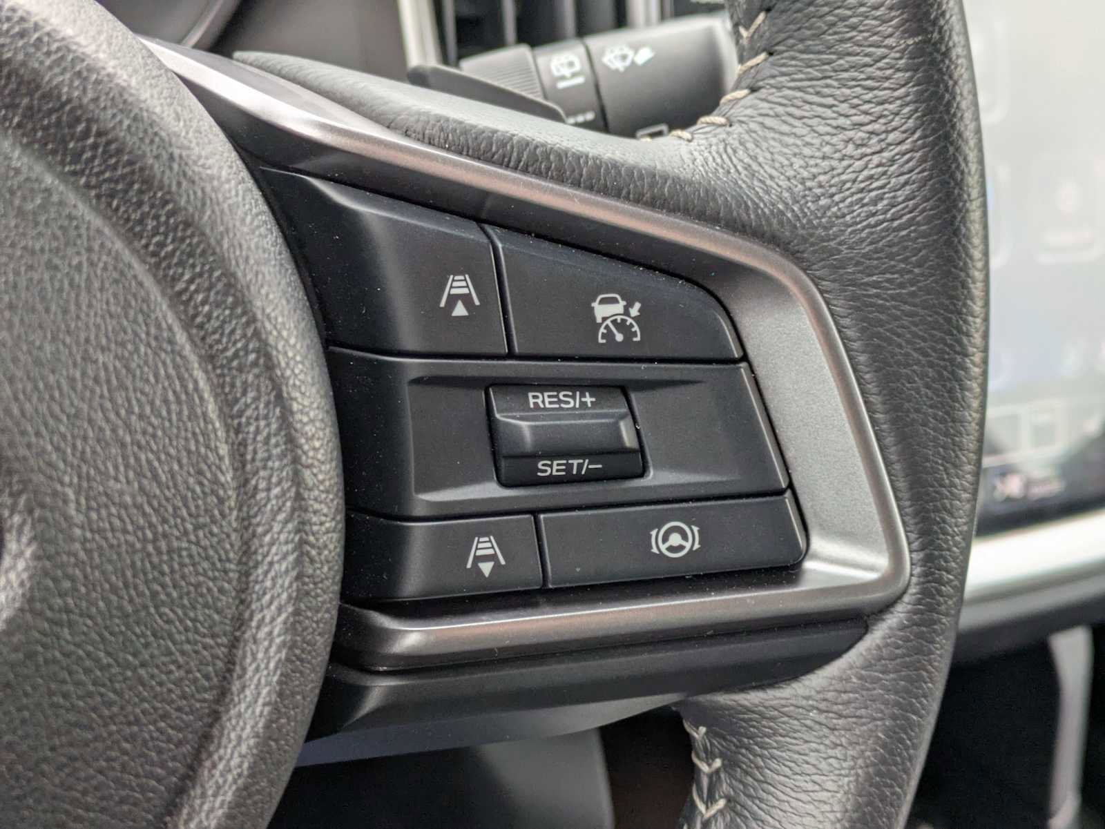 Used 2024 Subaru Ascent Premium w/ Convenience Package image 25