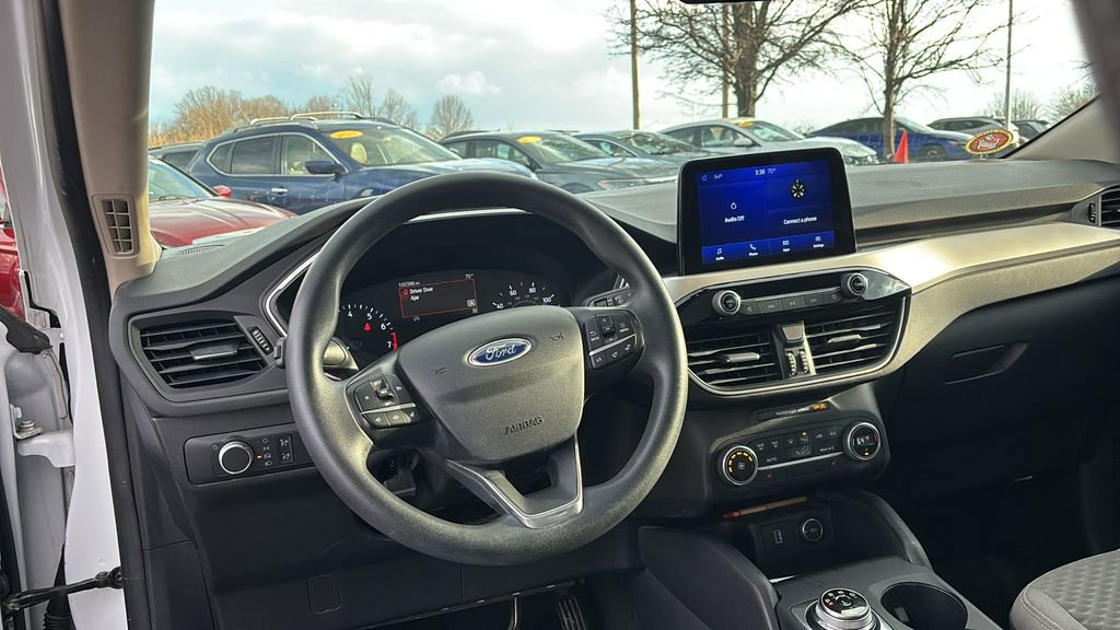 Used 2020 Ford Escape SE image 13