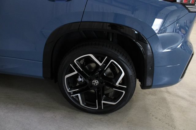 New 2026 Volkswagen Tiguan SEL R-Line AWD/4WD image 30