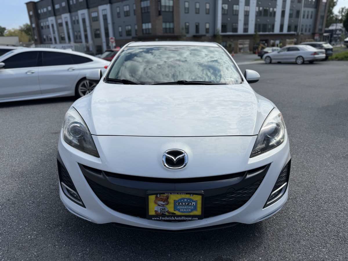 Used 2011 MAZDA MAZDA3 s Grand Touring w/ Tech Pkg FWD image 2