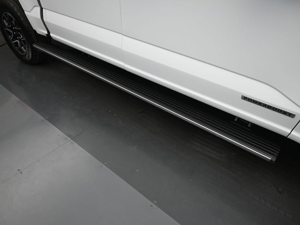 Certified 2022 Ford F150 Lariat w/ Equipment Group 502A High AWD/4WD image 27