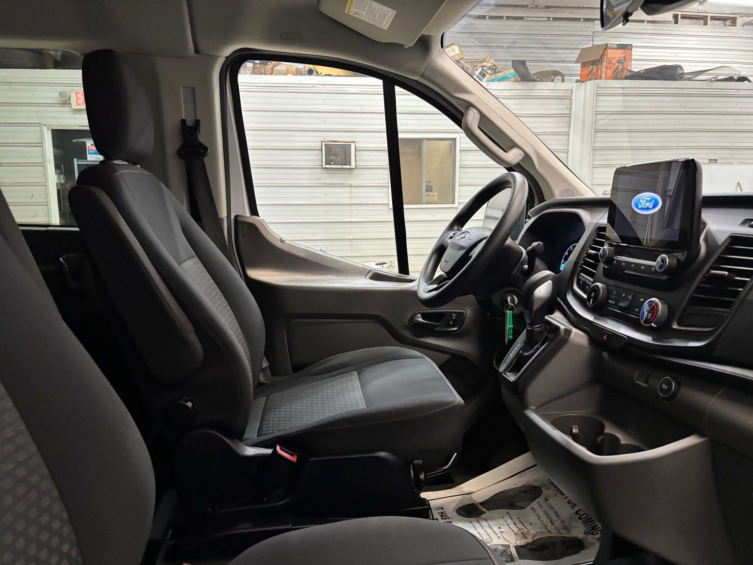 Used 2020 Ford Transit 150 XL image 22