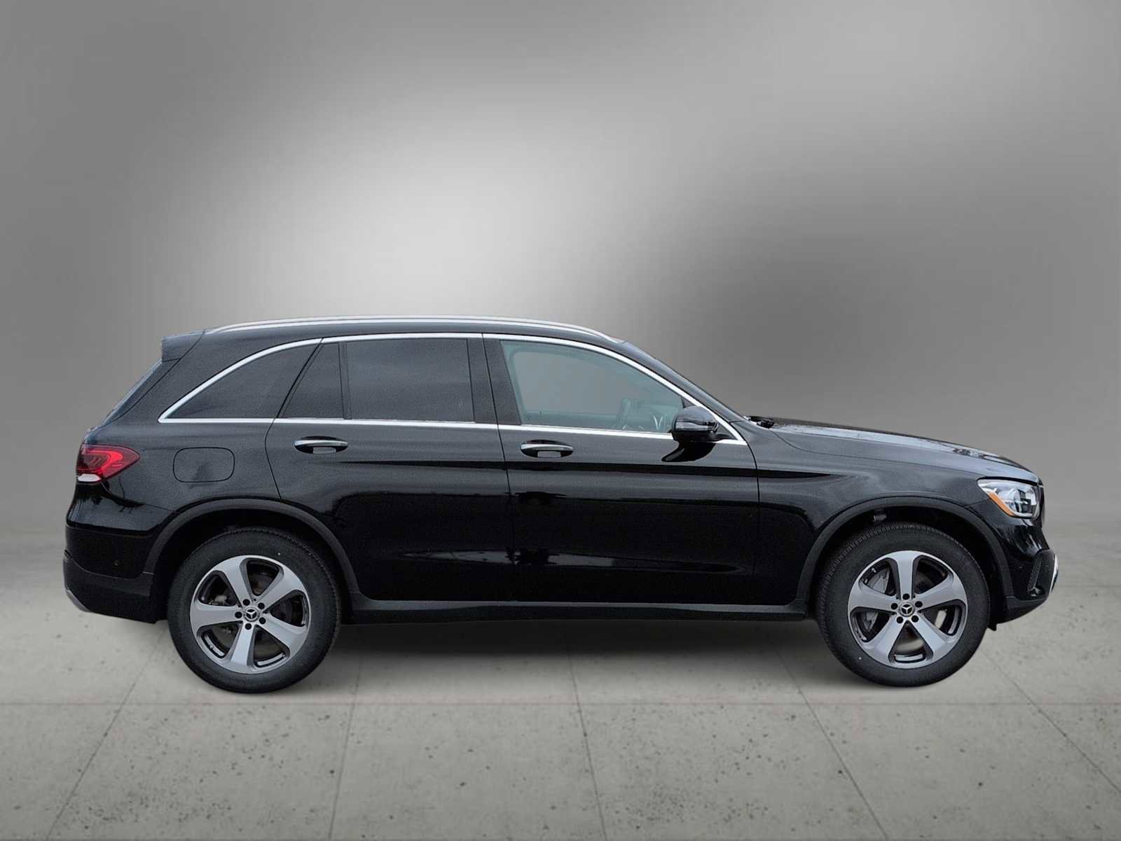 Used 2022 Mercedes-Benz GLC 300 4MATIC image 9